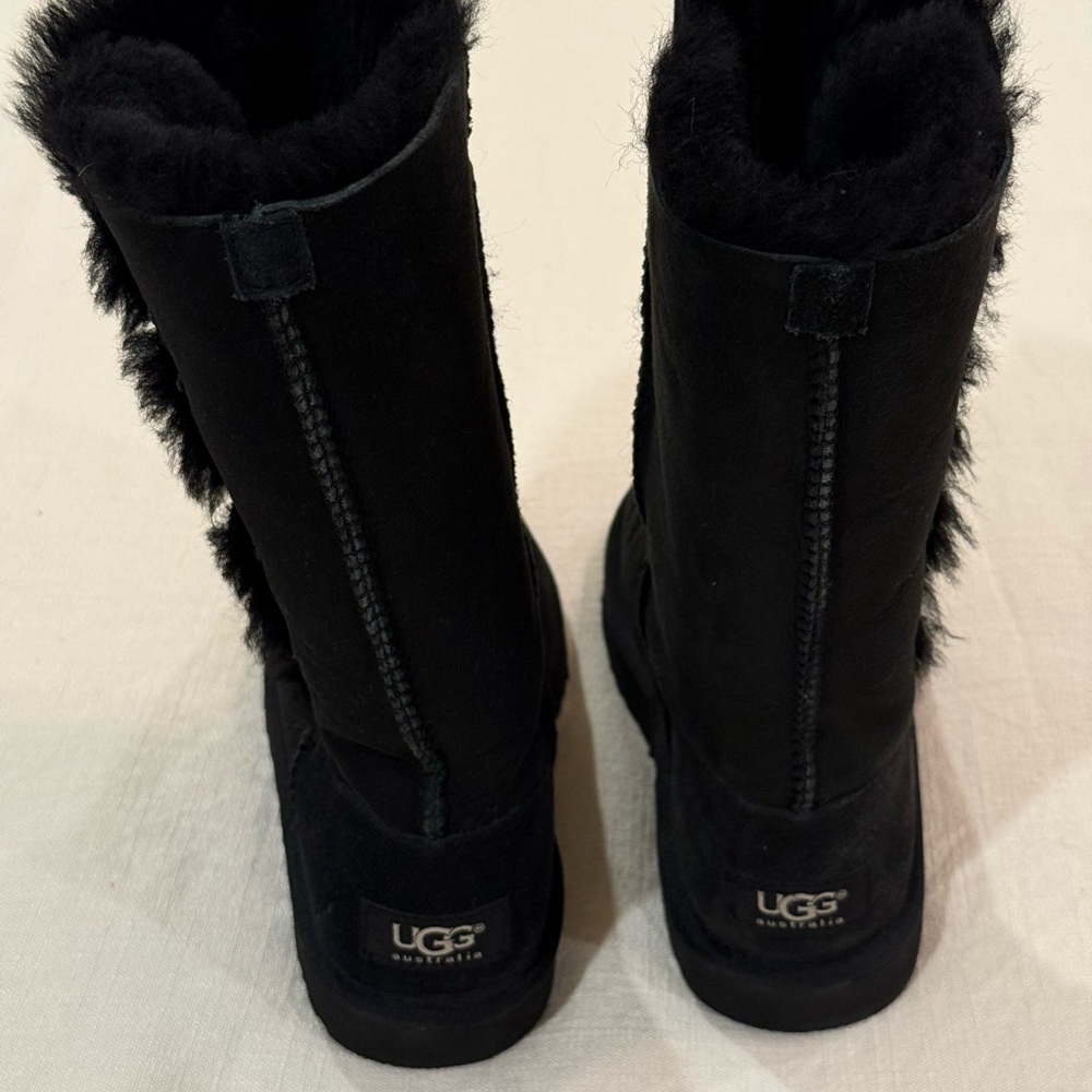 UGG Black Bailey Button Sheepskin Boots - Picture 4 of 11